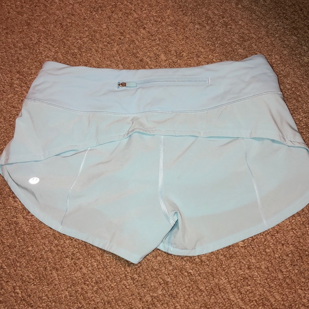 Lululemon Speed up shorts 2.5